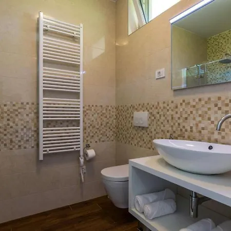 Villa Beautiful Viviana With Pool In Fažana